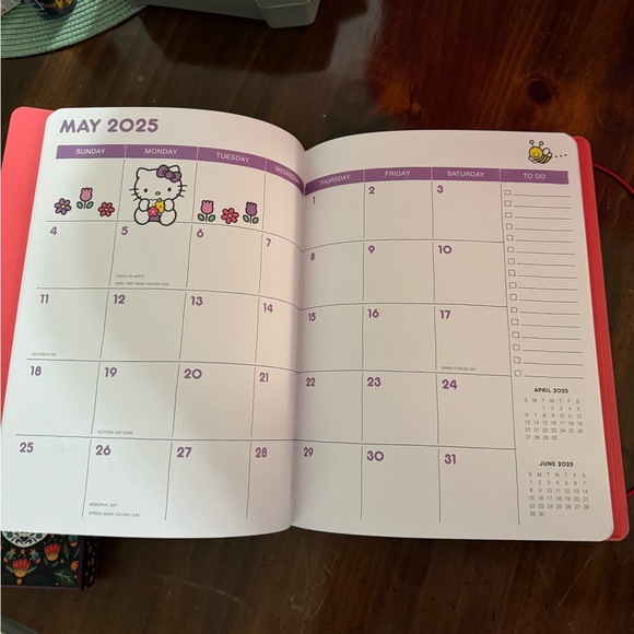 Hello kitty 2025 monthly planner - Picture 3 of 3